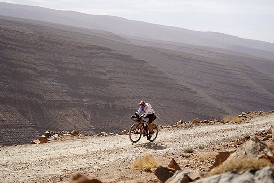 En ultracyclisme, les femmes sont meilleures que les hommes !